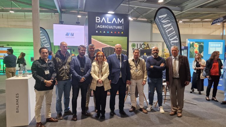 El ministro de Agricultura y Mar, José Manuel Fernandes, la Ministra Ambiente e Energia XXIV, Maria Da Graça Carvalho y el presidente de ACOS, Rui Garrido